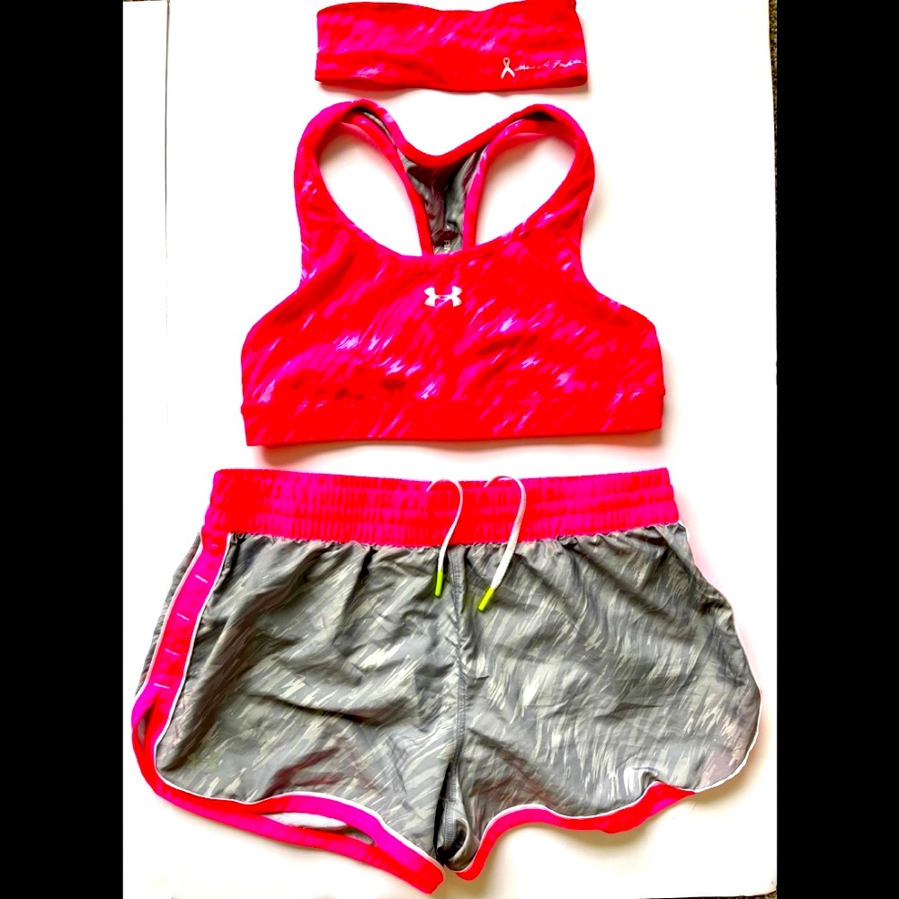 UNDER ARMOUR 3 piece with REVERSIBLE Sports Bra